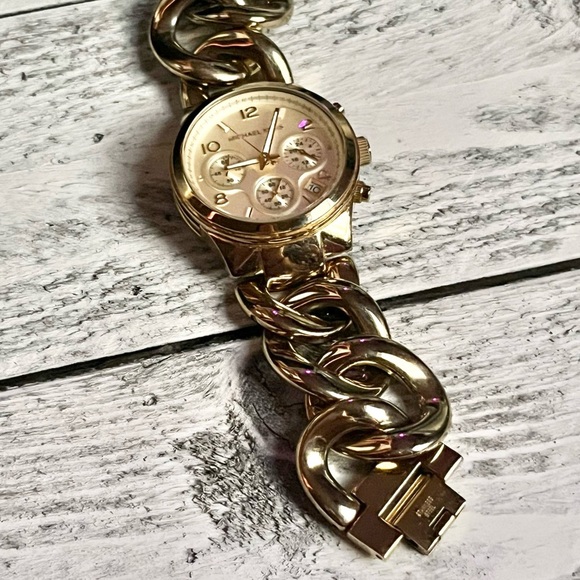 Michael Kors Woman’s Runaway Watch main image 7